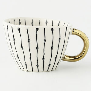 Open image in slideshow, Creative Hand Painted Big Mugs With Gold Handle
